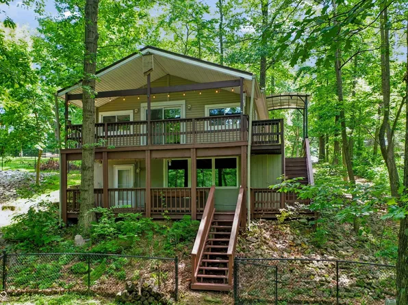 8365 S Kinman Dr, Nineveh, IN 46164