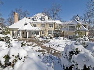 5 Meadowood Dr, Pittsburgh, PA 15215