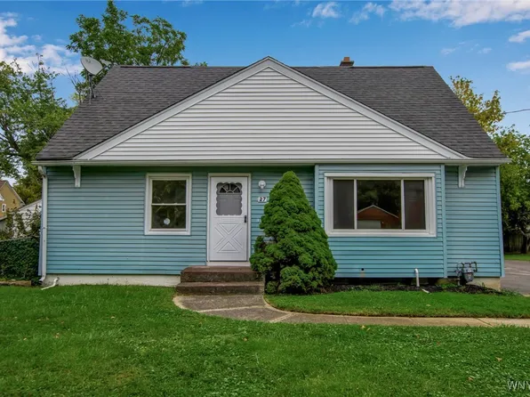 27 Dorr St, Buffalo, NY 14210
