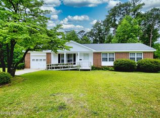 300 Nottingham Dr, Havelock, NC 28532
