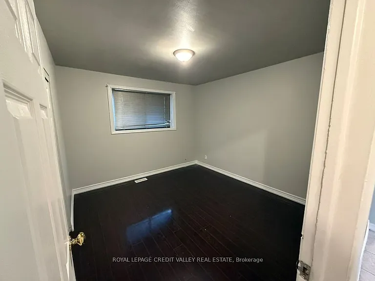 116 Taysham Cres — Photo 10