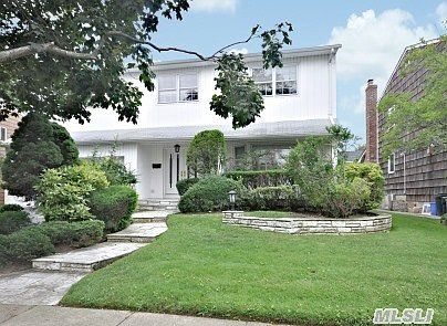 1st image of 26 Valley Greens Dr