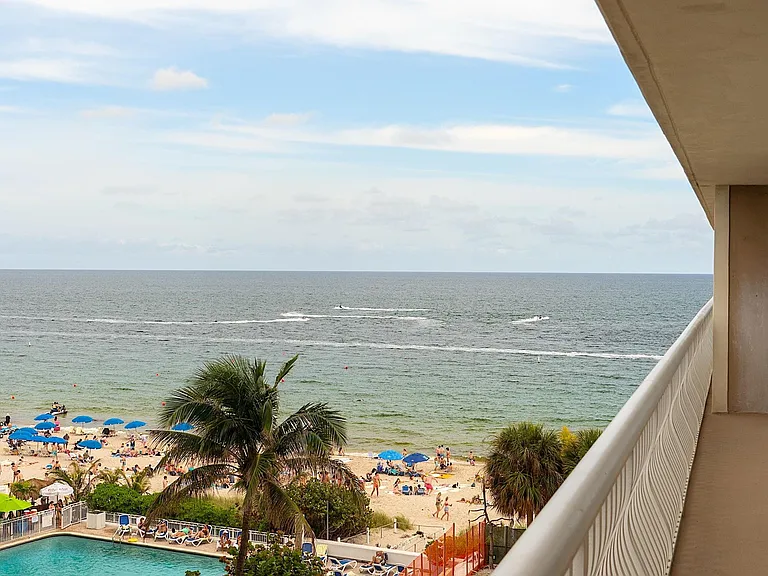 4020 Galt Ocean Dr #409 — Photo 22