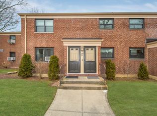21965 74th Ave #A, Oakland Gardens, NY 11364