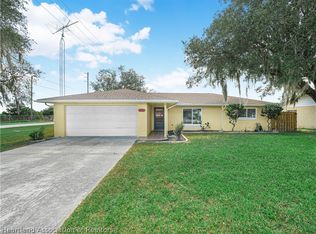 512 E Riviera St, Avon Park, FL 33825