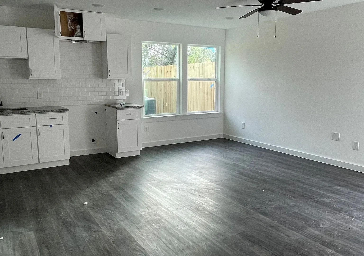 Charming & Spacious 3-Bed Home — Photo 4