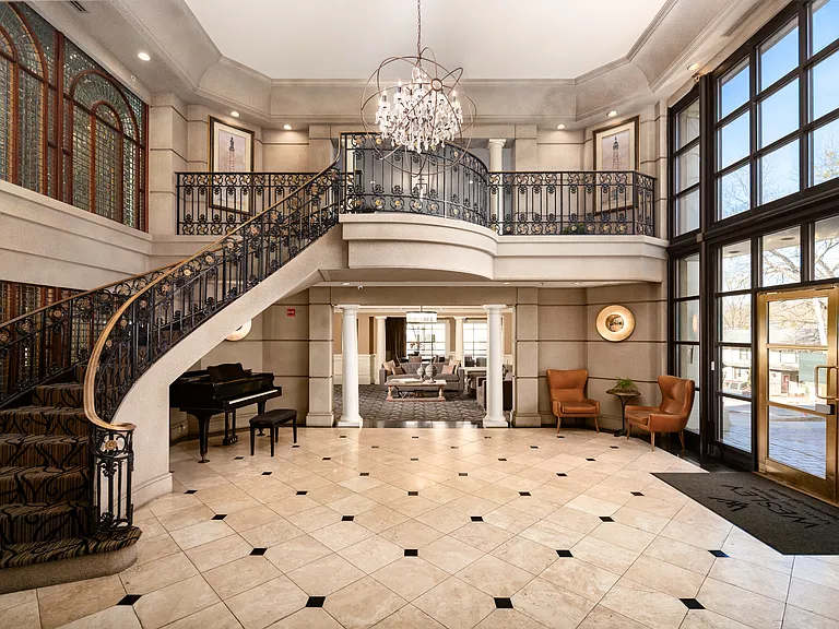 Wesley Townsend Apartments at Buckhead — Photo 30