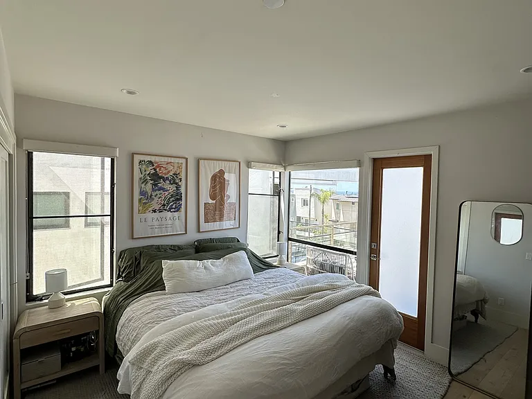 1534 Manhattan Ave #4 — Photo 4