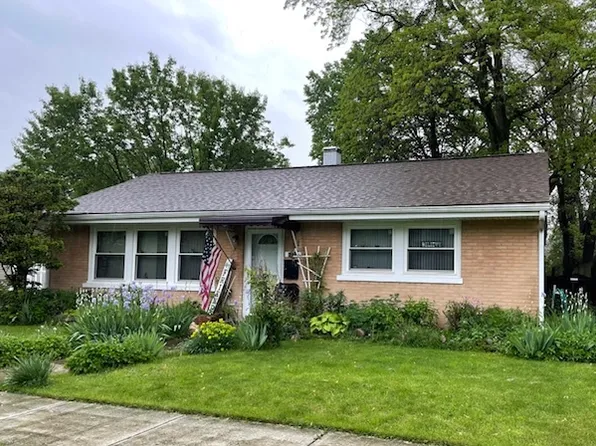 3227 Cleveland Ave, Brookfield, IL 60513