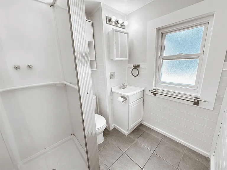 604 Homewild Ave #2 — Photo 6