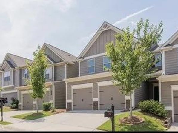 3369 Castleberry Village Cir
