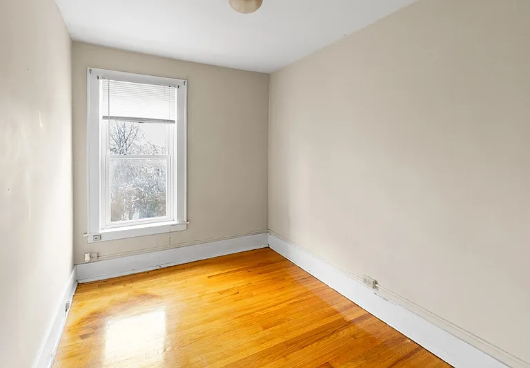 1107 E Genesee St #1 — Photo 3