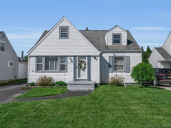 39 Leawood Dr, Tonawanda, NY 14150