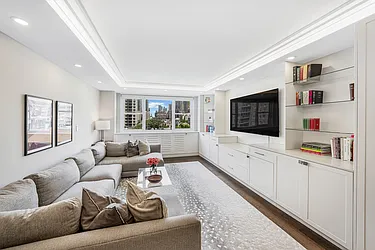 315 East 72nd Street, #9H
