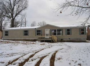 100 King Cole Dr, Clarksville, TN 37042