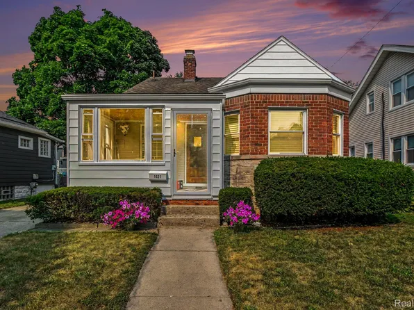 1621 Beaufield St, Ferndale, MI 48220