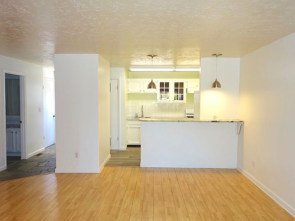 2nd image of 1156 N Camelot Dr
