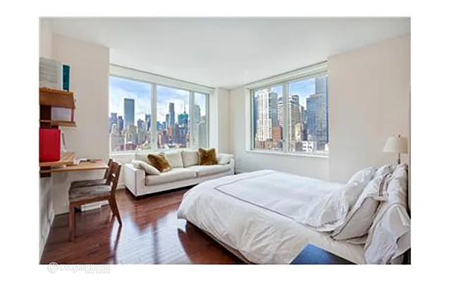 Rented by Douglas Elliman | media 18