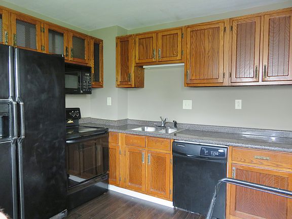 4th image of 2645 Hiawatha St