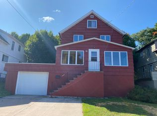 307 Calverley Ave, Houghton, MI 49931
