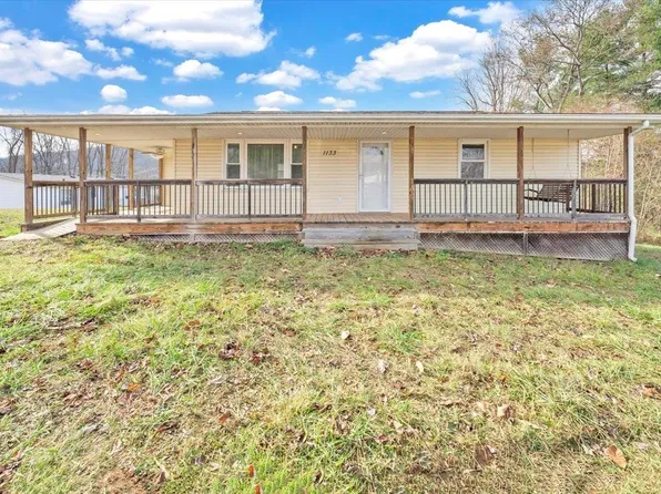 1133 Lynwood Ave, Pearisburg, VA 24134