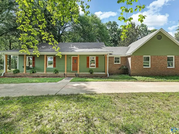 405 Buddy Williamson Rd, New Market, AL 35761