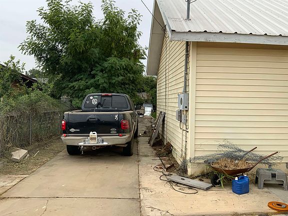 4th image of 413 Corpus Christi St