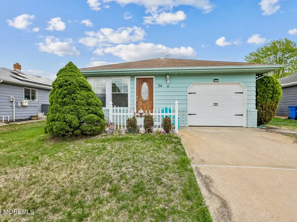 24 Saint Kitts Drive, Toms River, NJ 08757