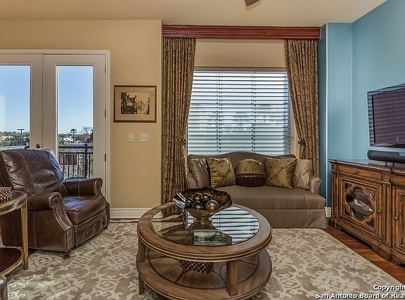 3rd image of 215 N Center #309