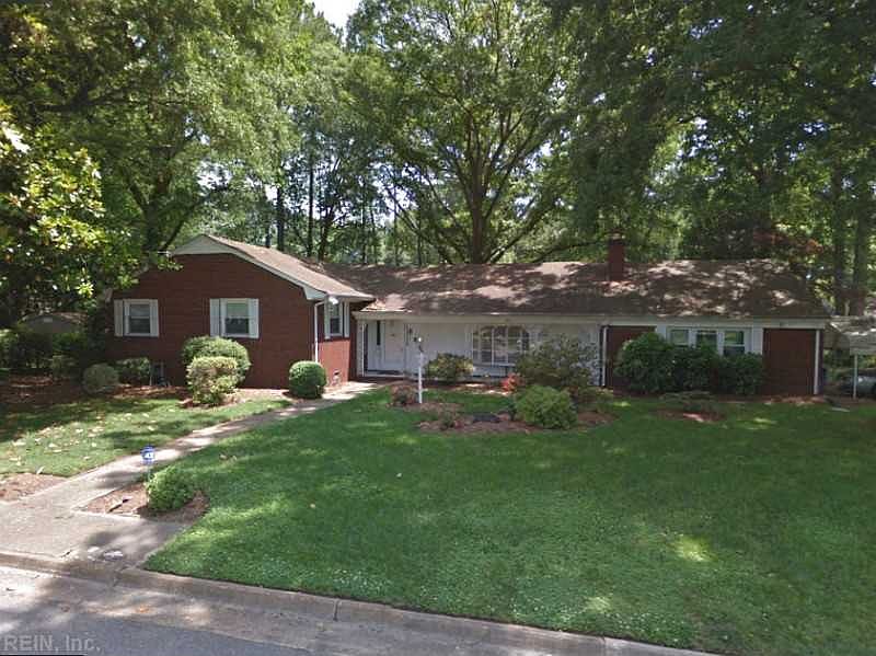 1st image of 8 Beverly Hills Dr