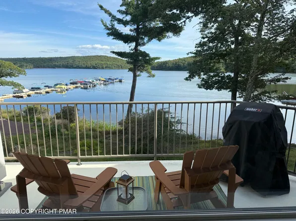 41 Midlake Dr #302F, Lake Harmony, PA 18624
