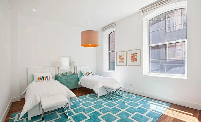 Sold by Engel & Völkers New York City | media 7