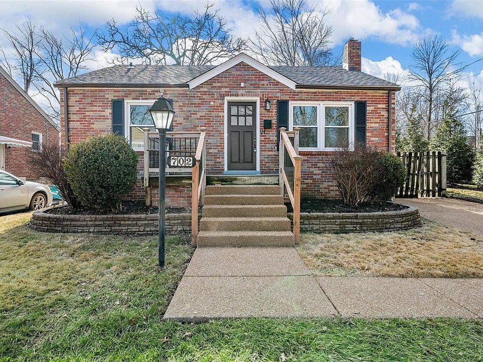 1st image of 702 Luckystone Ave