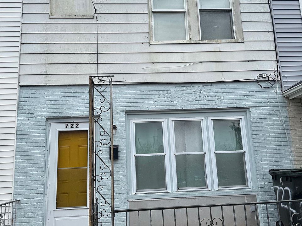 1st image of 722 N Indiana Ave