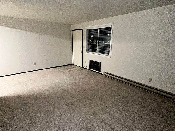 4th image of 4310 N Crown Ave #3