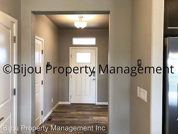 3rd image of 8438 Caddis Ct