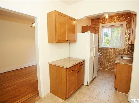 3rd image of 3321 29th St