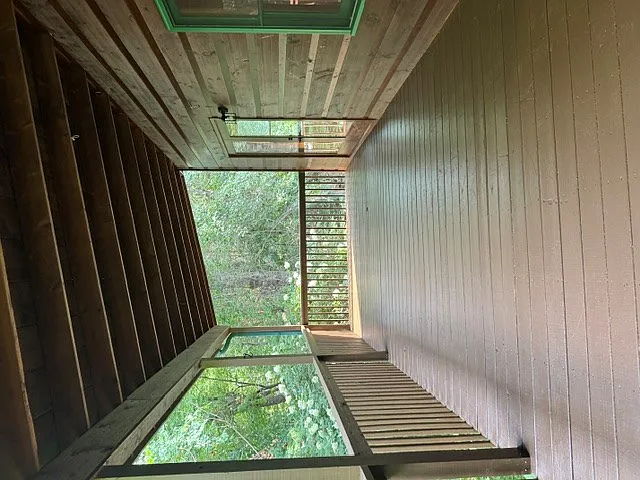 690 Oak Ridge Rd — Photo 3