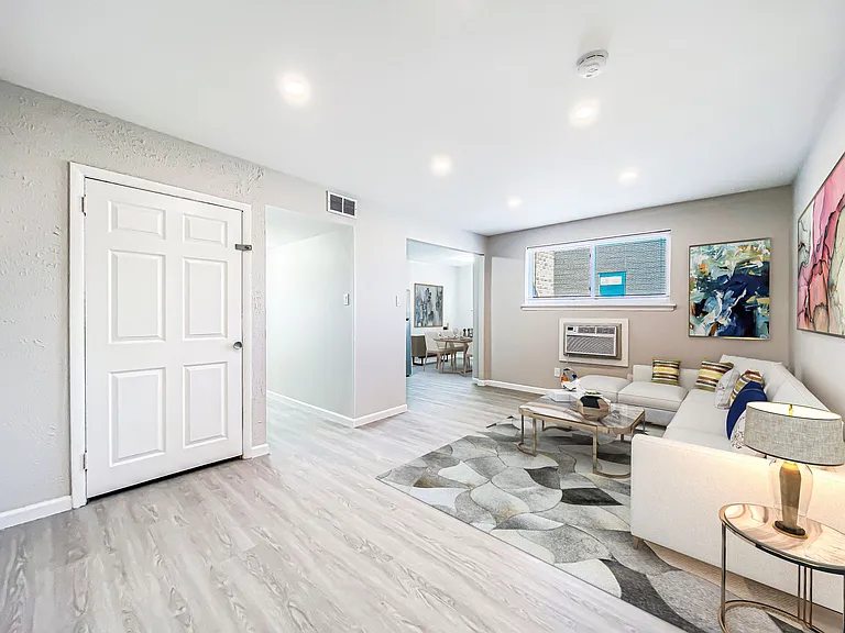 Michner Pointe Apartments — Photo 7
