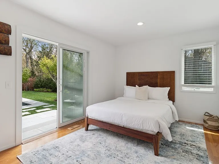 147 Pembroke Dr — Photo 19