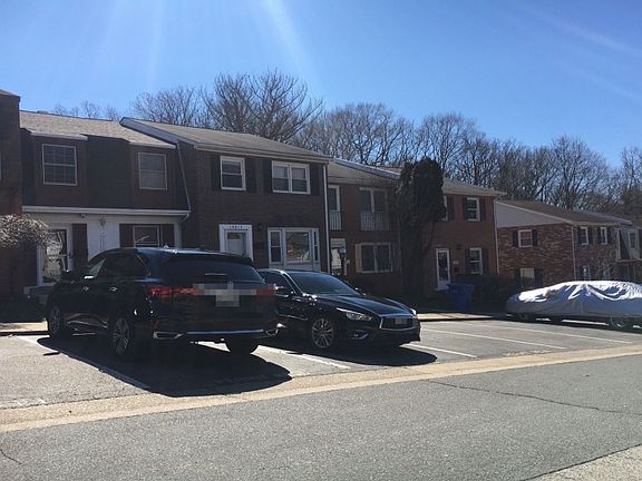 3rd image of 14815 Anderson Ct
