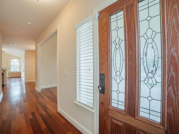 2nd image of 1076 San Francisco Way