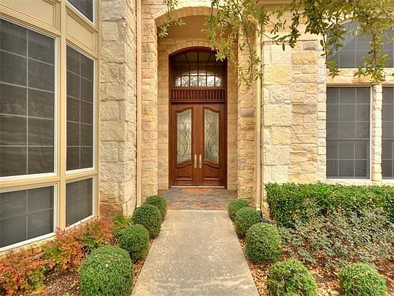 4th image of 10523 River Plantation Dr