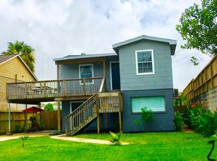 2219 72nd St, Galveston, TX 77551