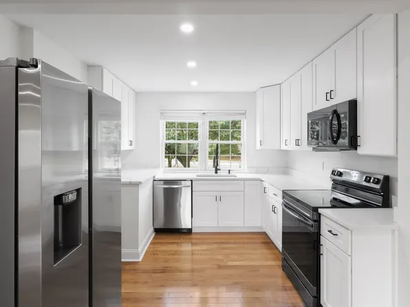 7414 Pohick Rd, Lorton, VA 22079