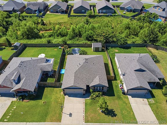 4th image of 1370 Panther Ln