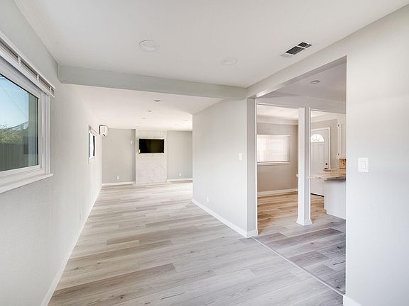 4th image of 8820 Wakefield Ave