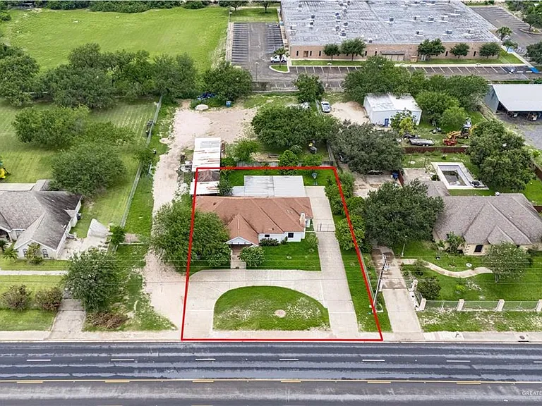 200 S Bentsen Rd — Photo 4