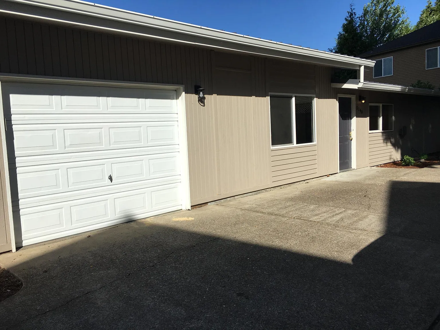2 bed, 1062 sqft, $2,185 — Photo 2