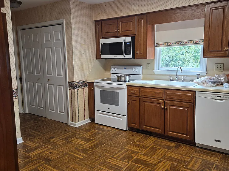 305 Seminole Dr — Photo 19